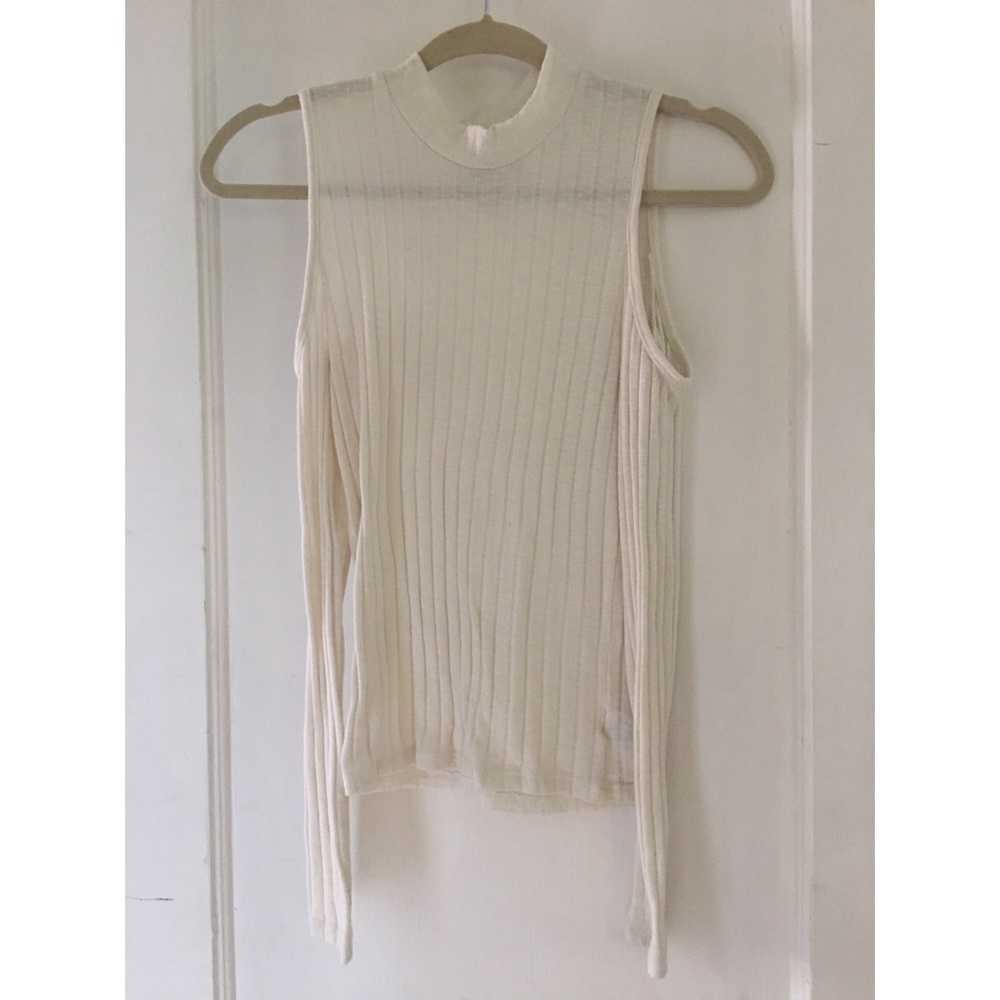 American Eagle Outfitters AEO Cold Shoulder Top